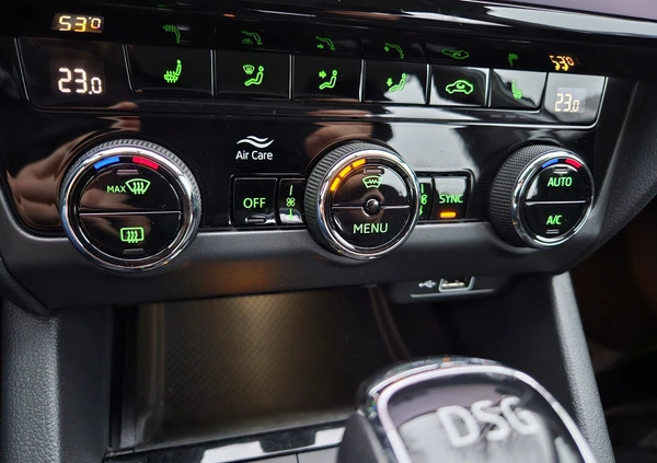 Skoda Octavia cena 81900 przebieg: 71582, rok produkcji 2019 z Warszawa małe 352